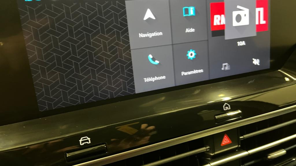 Nouvelle CITROEN C4 X  1.5 BlueHDi 16V - 130 S&S - EAT8  Max 